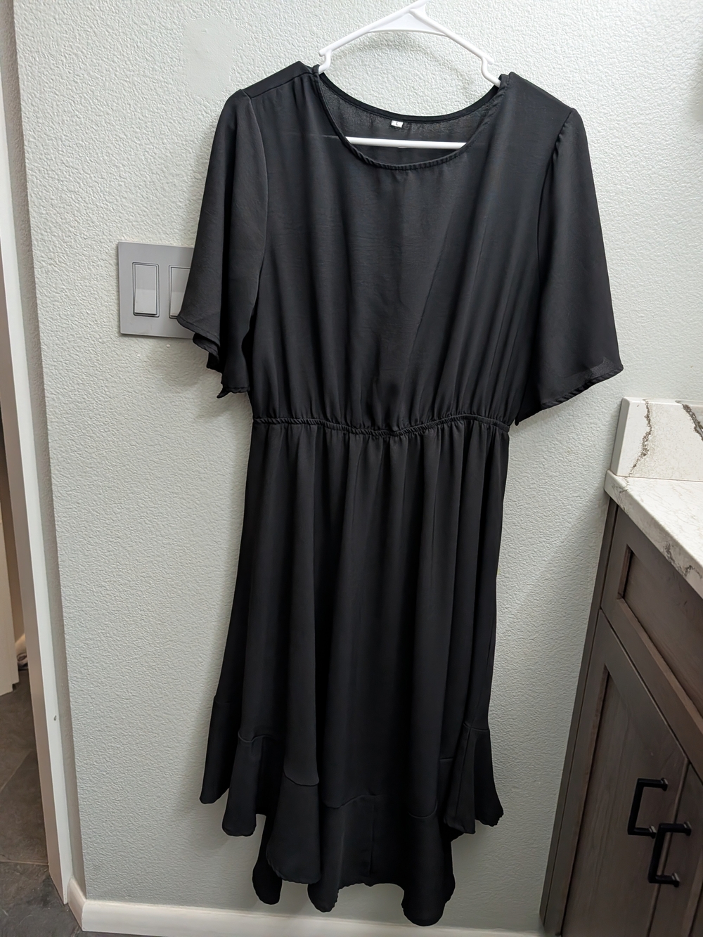 Women's Black Elastic-Waist Midi Dress with Flutter Sleeves